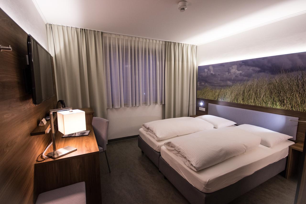 Hotel7Continents Neutraubling Zewnętrze zdjęcie