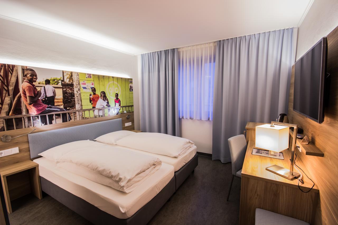 Hotel7Continents Neutraubling Zewnętrze zdjęcie